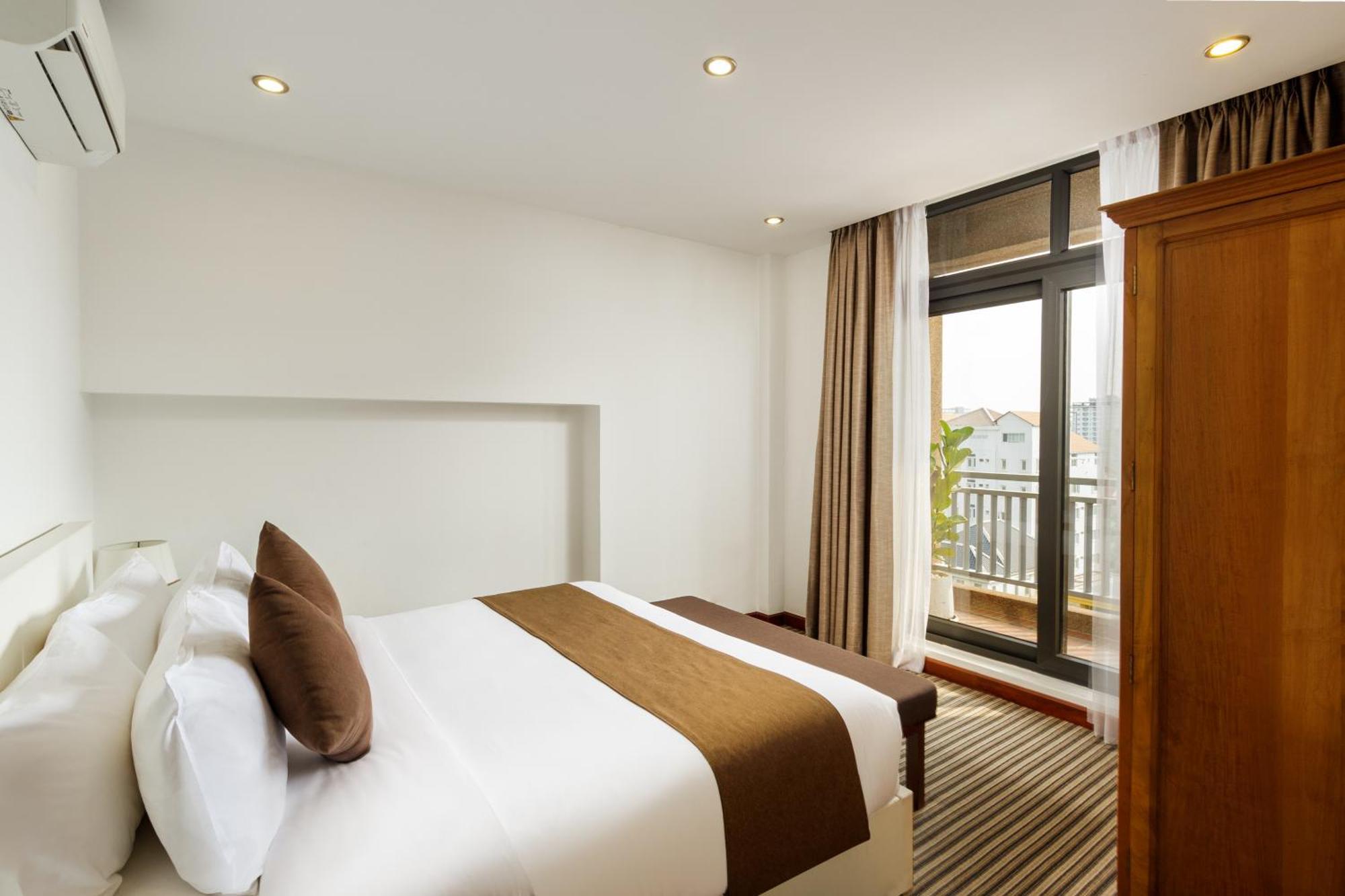 פנום פן Jaya Suites Hotel מראה חיצוני תמונה